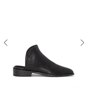 Women’s Old Money Lucky Brand Pentt Silver Studded Leather Mule size 9